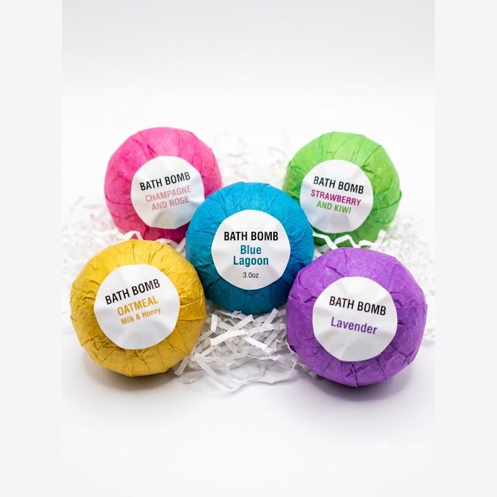 Bath bombs in five scents